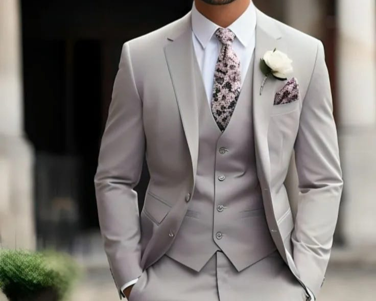 Stylish Light Grey Three-Piece Suit in Terry Rayon Fabric with Printed Tie & White Shirt