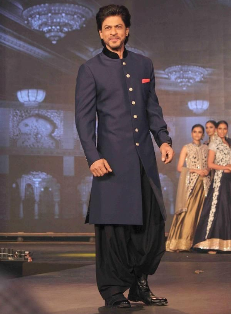 Navy Blue Achkan with Cream Buttons & Black Salwar – Tailored Elegance for Every Occasion