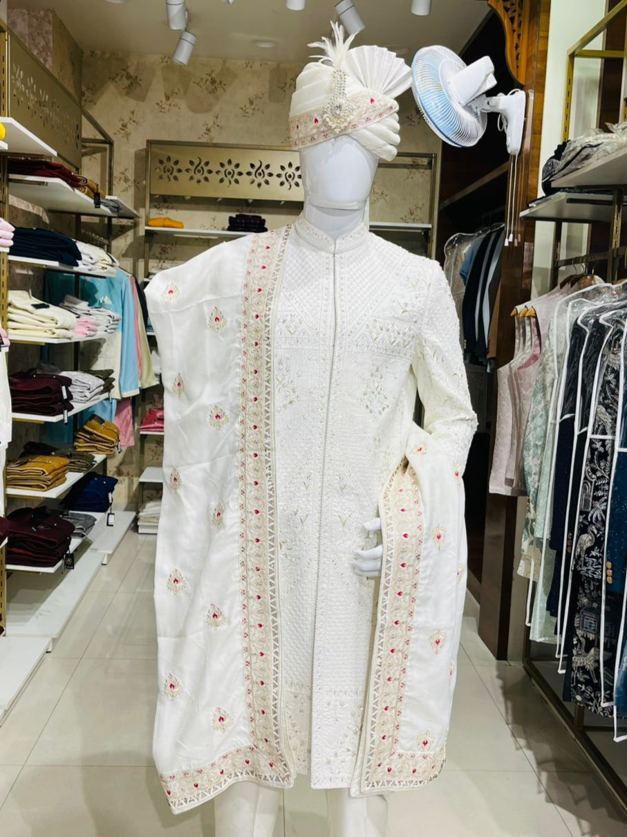 Attractive Indian Wedding Ivory Turban Shawl for Groom