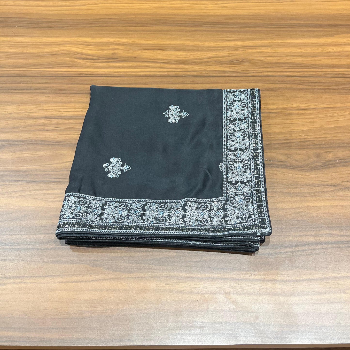 Groom Black Safa Turban & Shawl Set | Velcro Adjustable Sherwani Pagri with Grey Embroidery