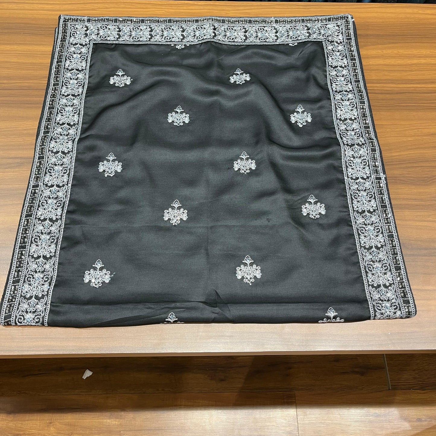 Groom Black Safa Turban & Shawl Set | Velcro Adjustable Sherwani Pagri with Grey Embroidery