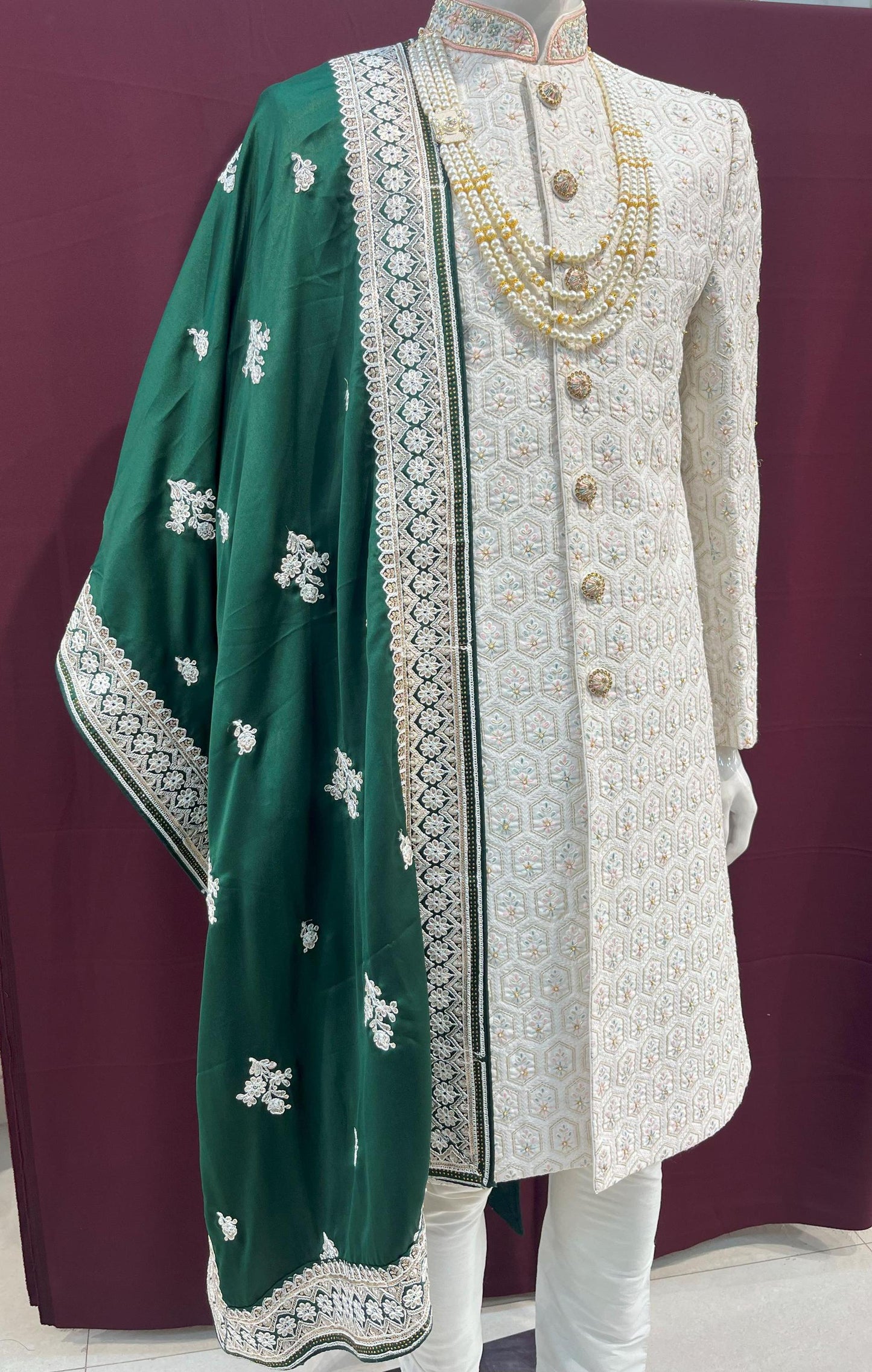 Green Wedding Shawl for Groom: Embroidered Indian Sherwani Stole