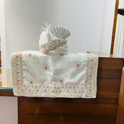 Attractive Indian Wedding Ivory Turban Shawl for Groom