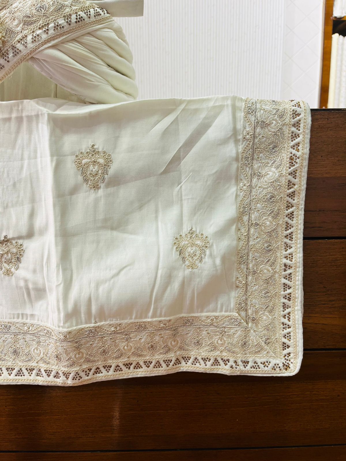 Cream Indian Wedding Turban Shawl for Groom