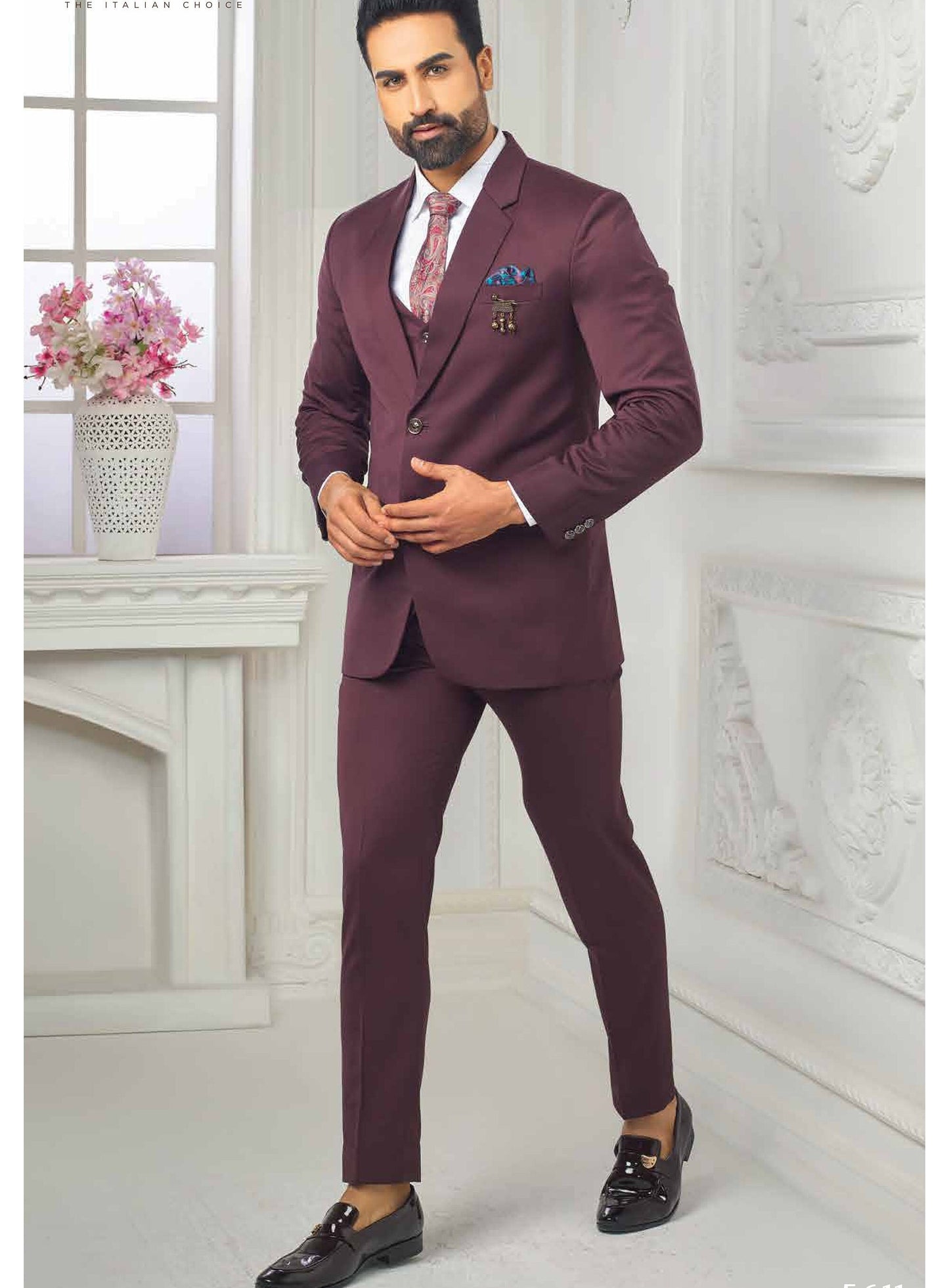 Classic 3-Piece Suit, Golden Attire Wedding Groom Suit