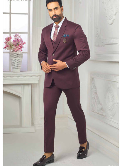 Classic 3-Piece Suit, Golden Attire Wedding Groom Suit