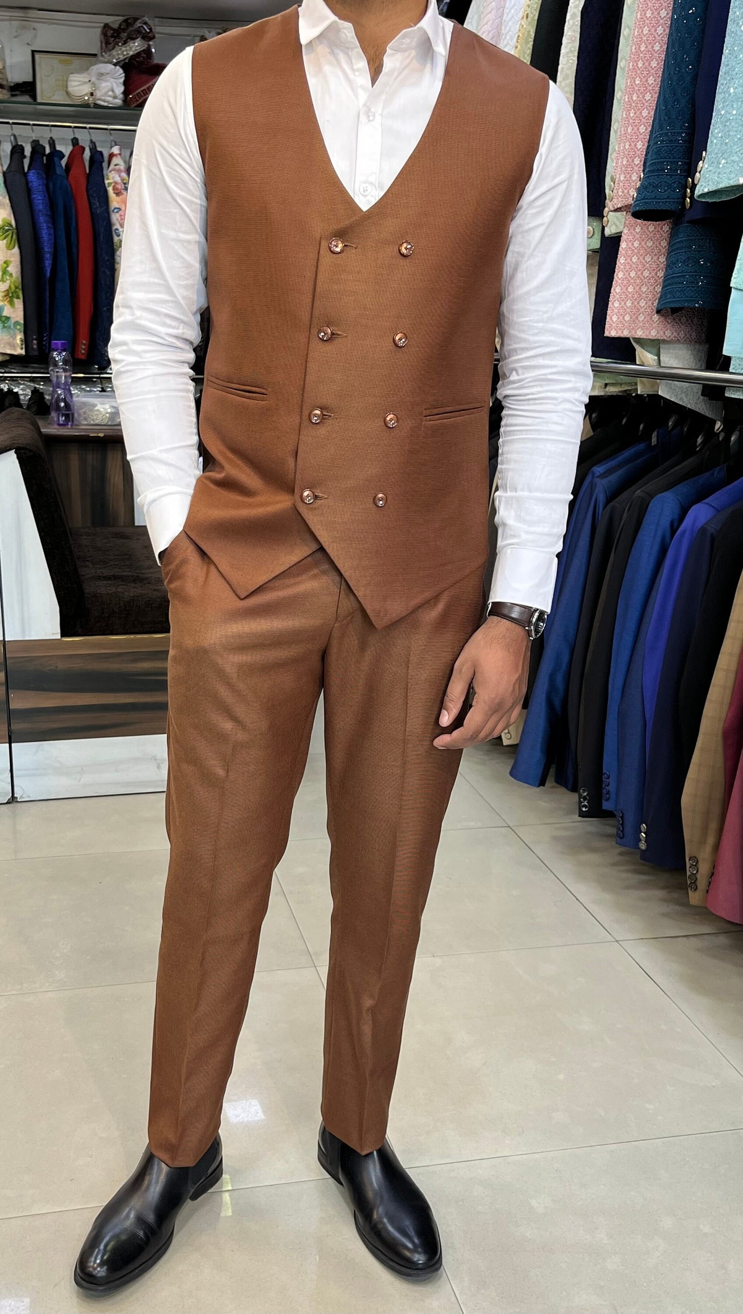 Rust 3-Piece Suit: Classic Wedding Tuxedo for Men