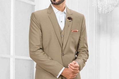 Classic 3 Piece Suit: Men's Wedding Groom Outfit