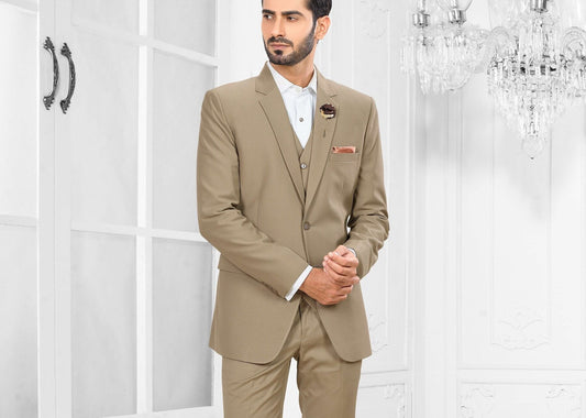 Classic 3 Piece Suit: Men's Wedding Groom Outfit