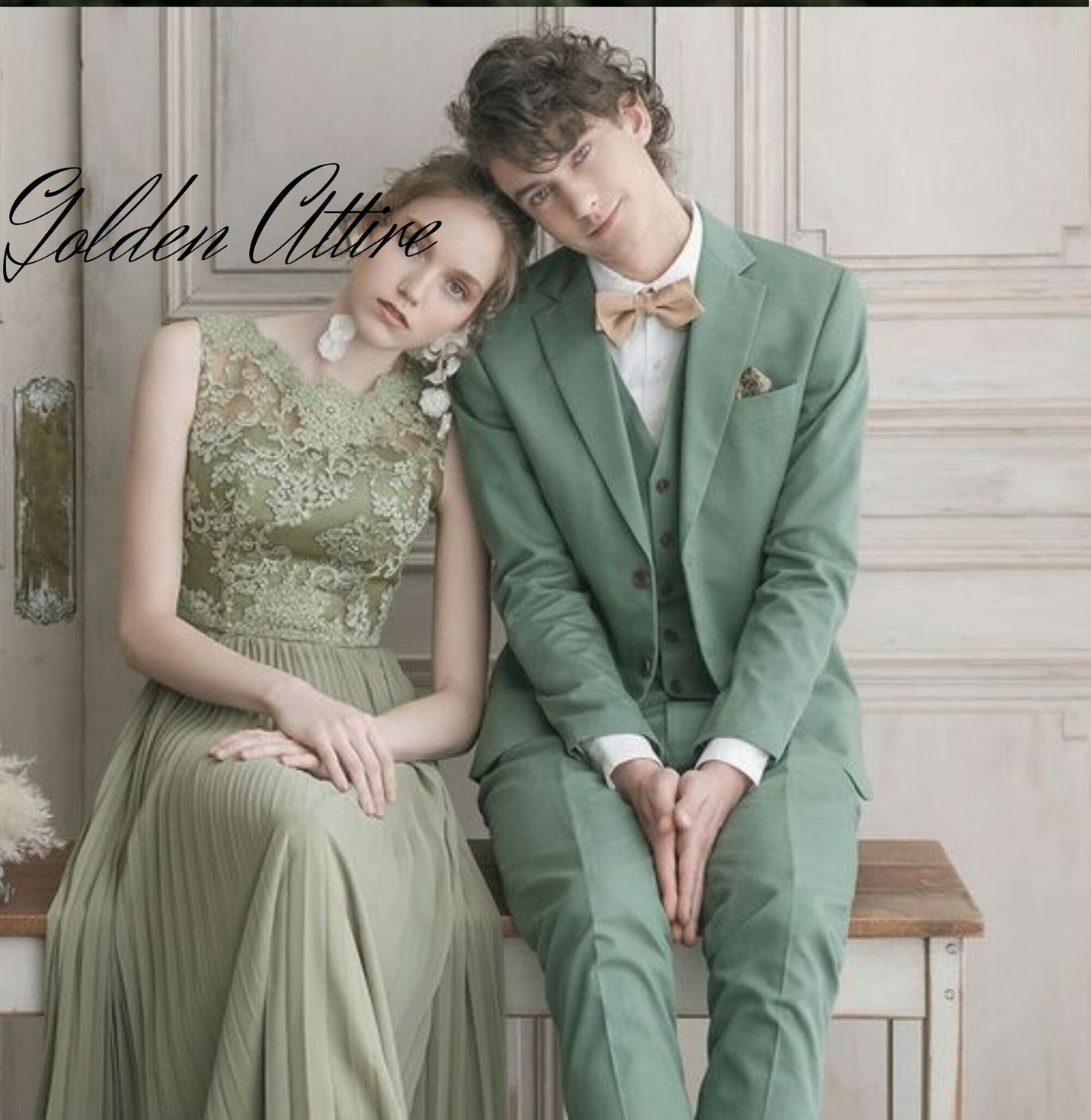 Green Three Piece Suit: Men's Wedding Groom Attire