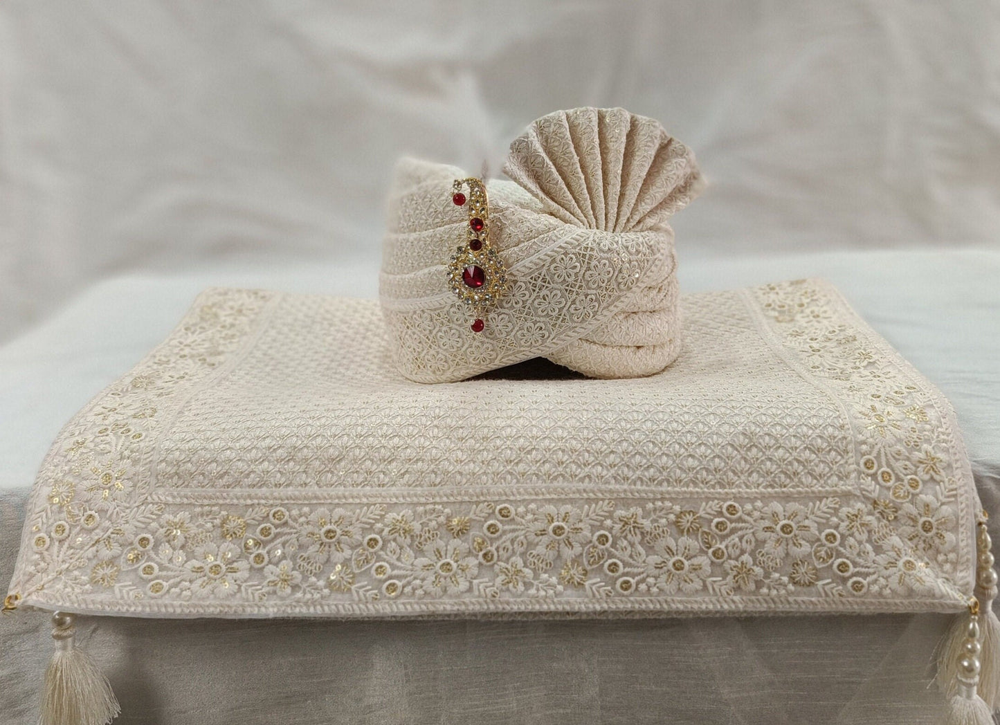 Ivory Wedding Turban & Shawl Set for Groom: Indian Sherwani Safa