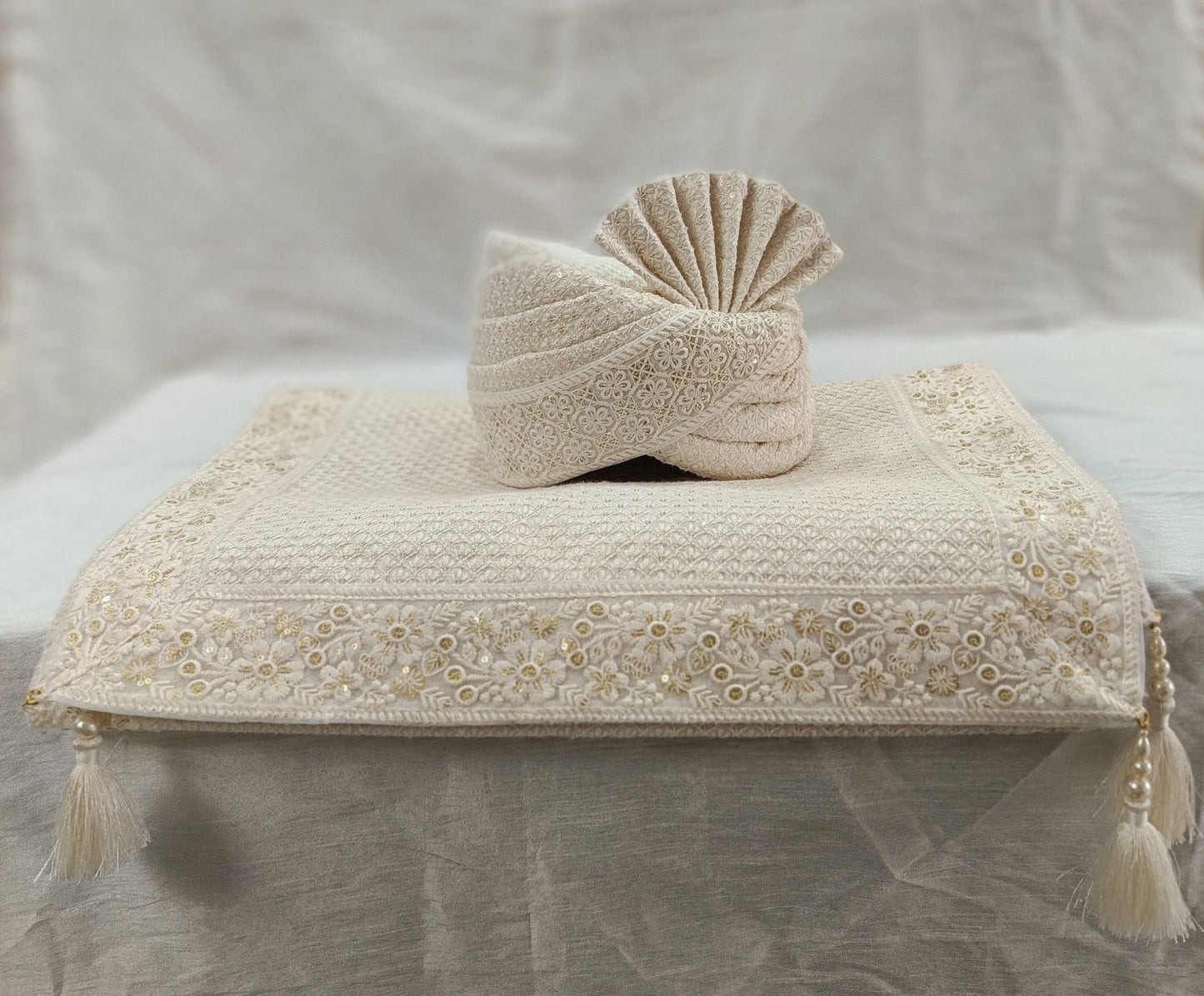 Ivory Wedding Turban & Shawl Set for Groom: Indian Sherwani Safa