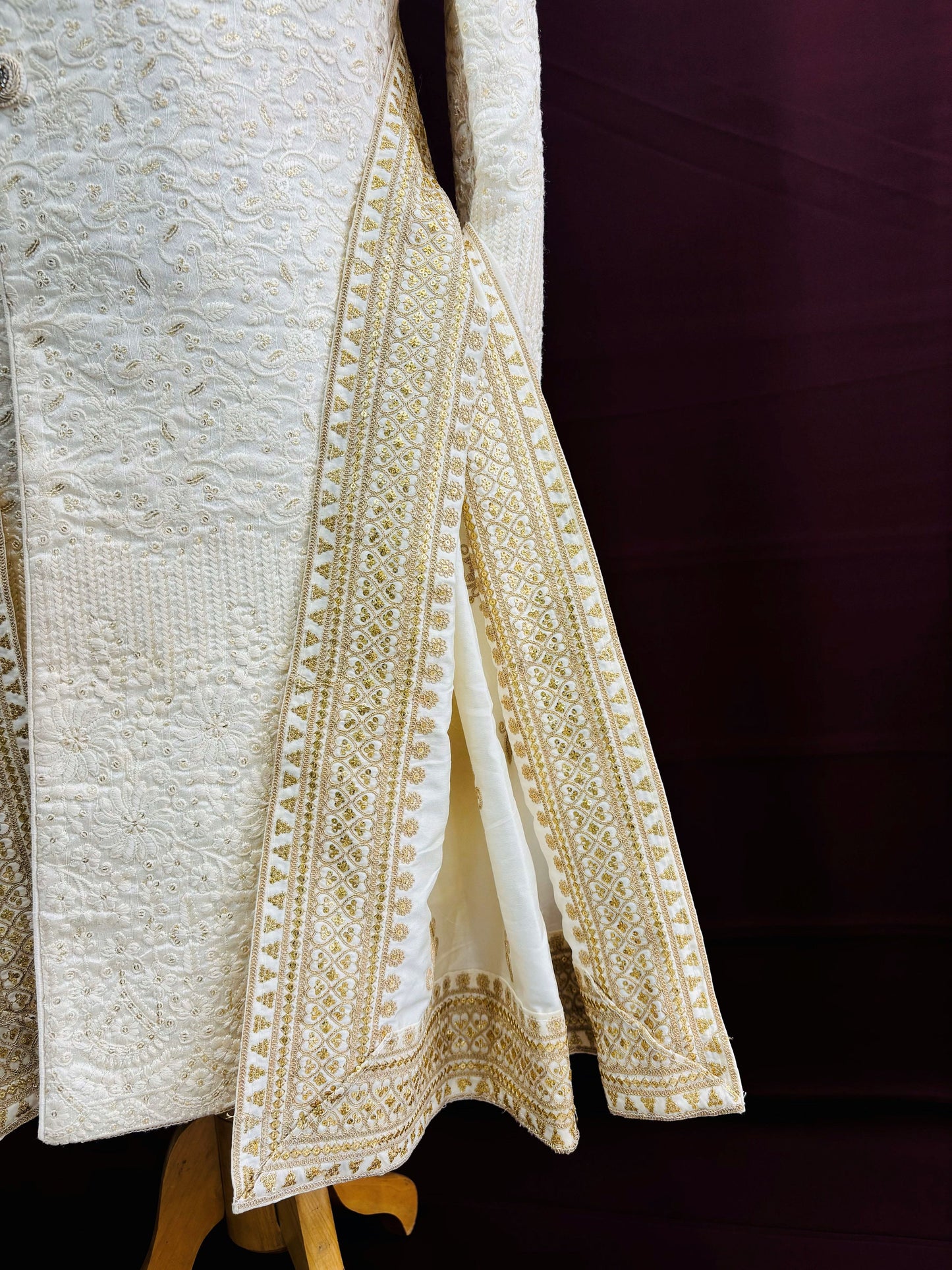Ivory Wedding Shawl for Groom: Embroidered Indian Stole