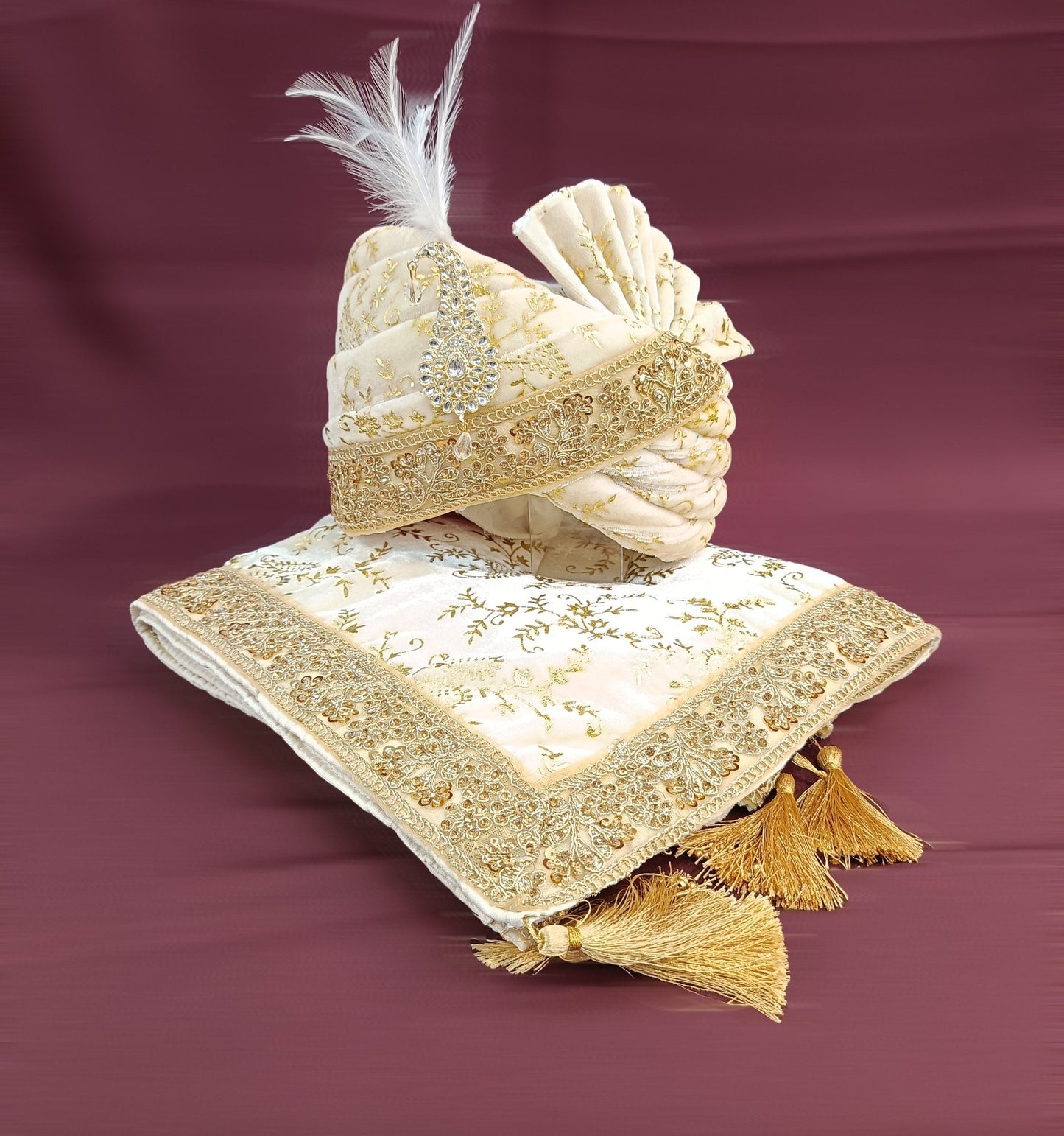 Cream Wedding Shawl for Groom: Embroidered Sherwani Dupatta