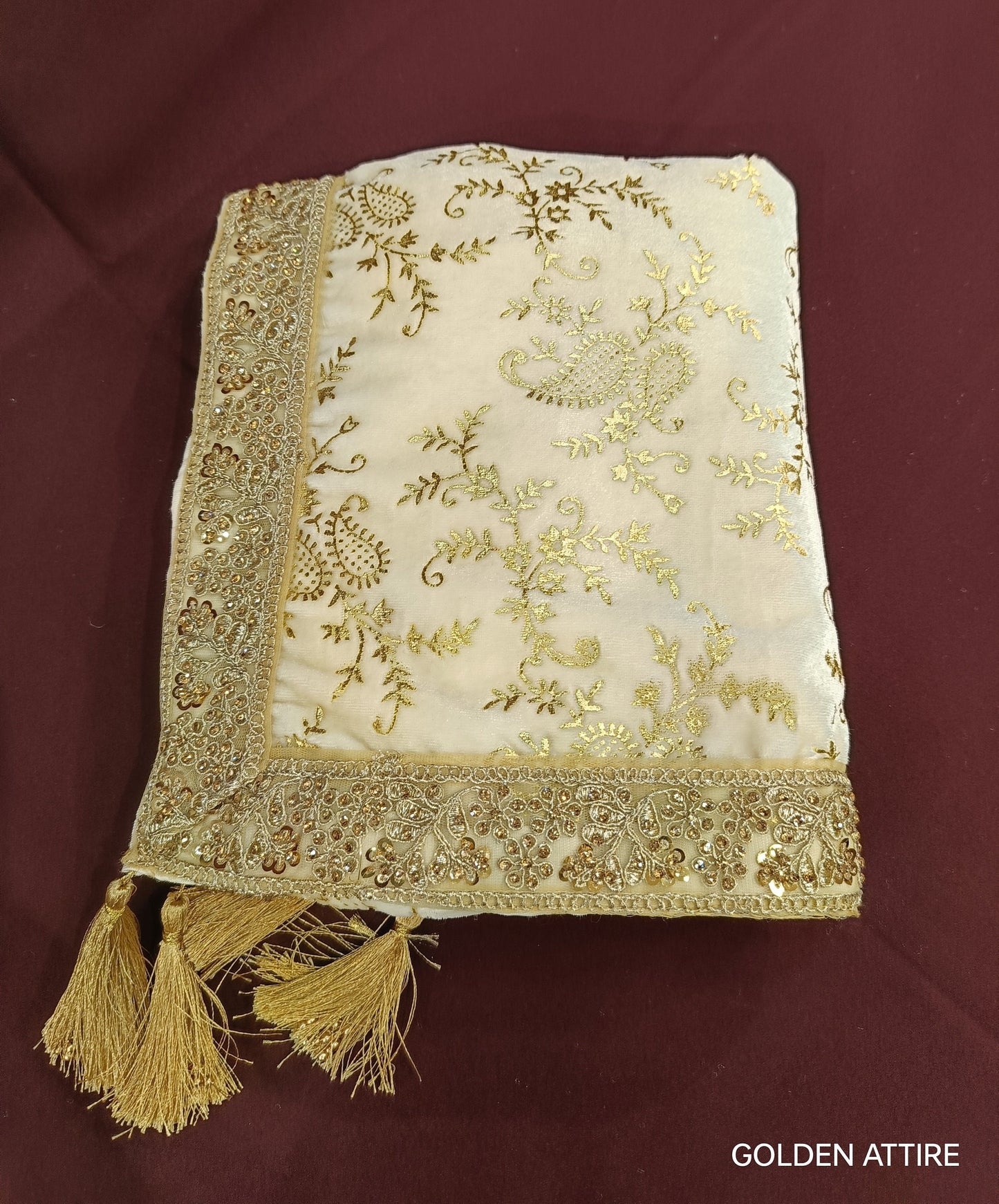 Cream Wedding Shawl for Groom: Embroidered Sherwani Dupatta