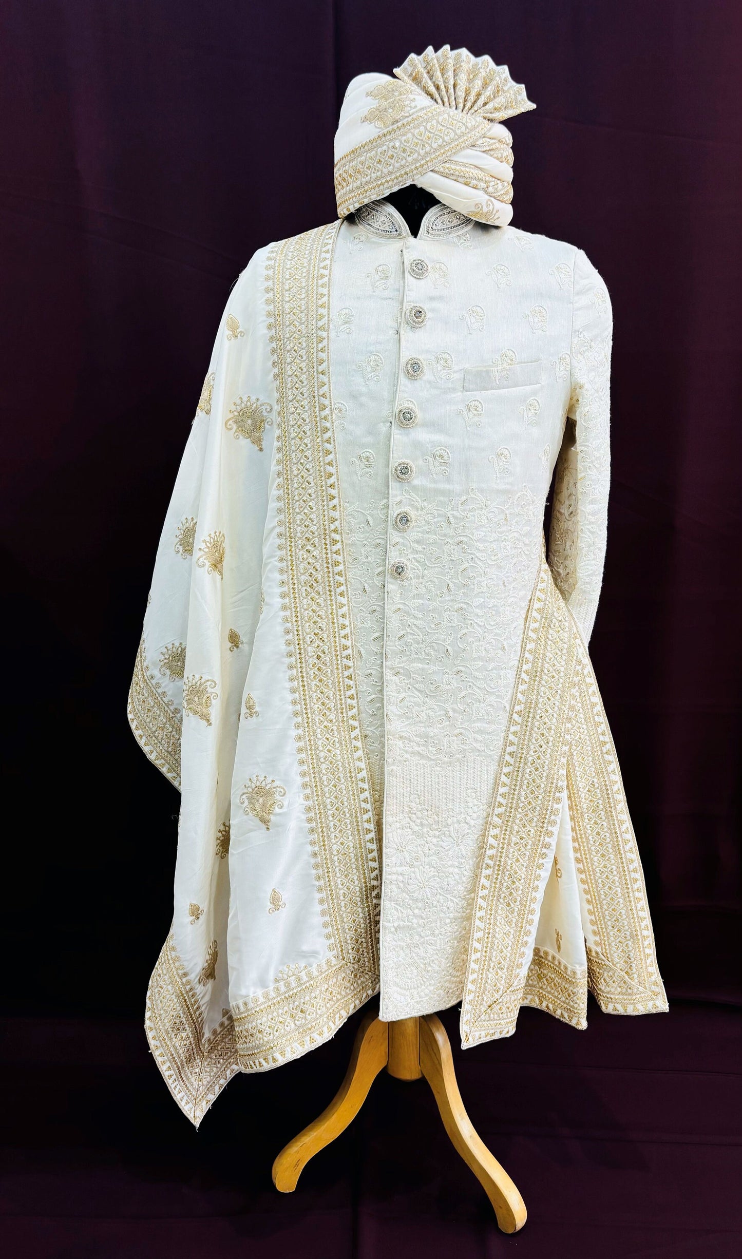 Ivory Wedding Shawl for Groom: Embroidered Indian Stole