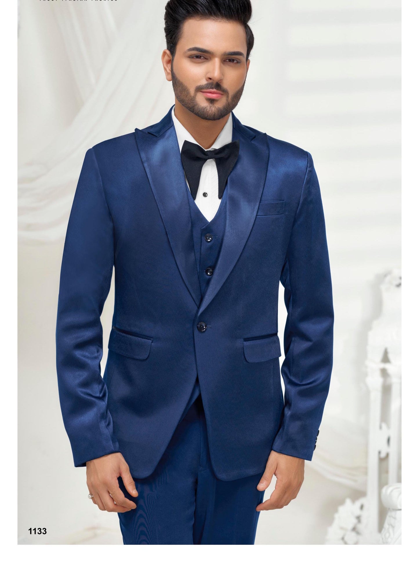 Blue Wedding Suit: Luxury Bespoke Groomsmen Suit