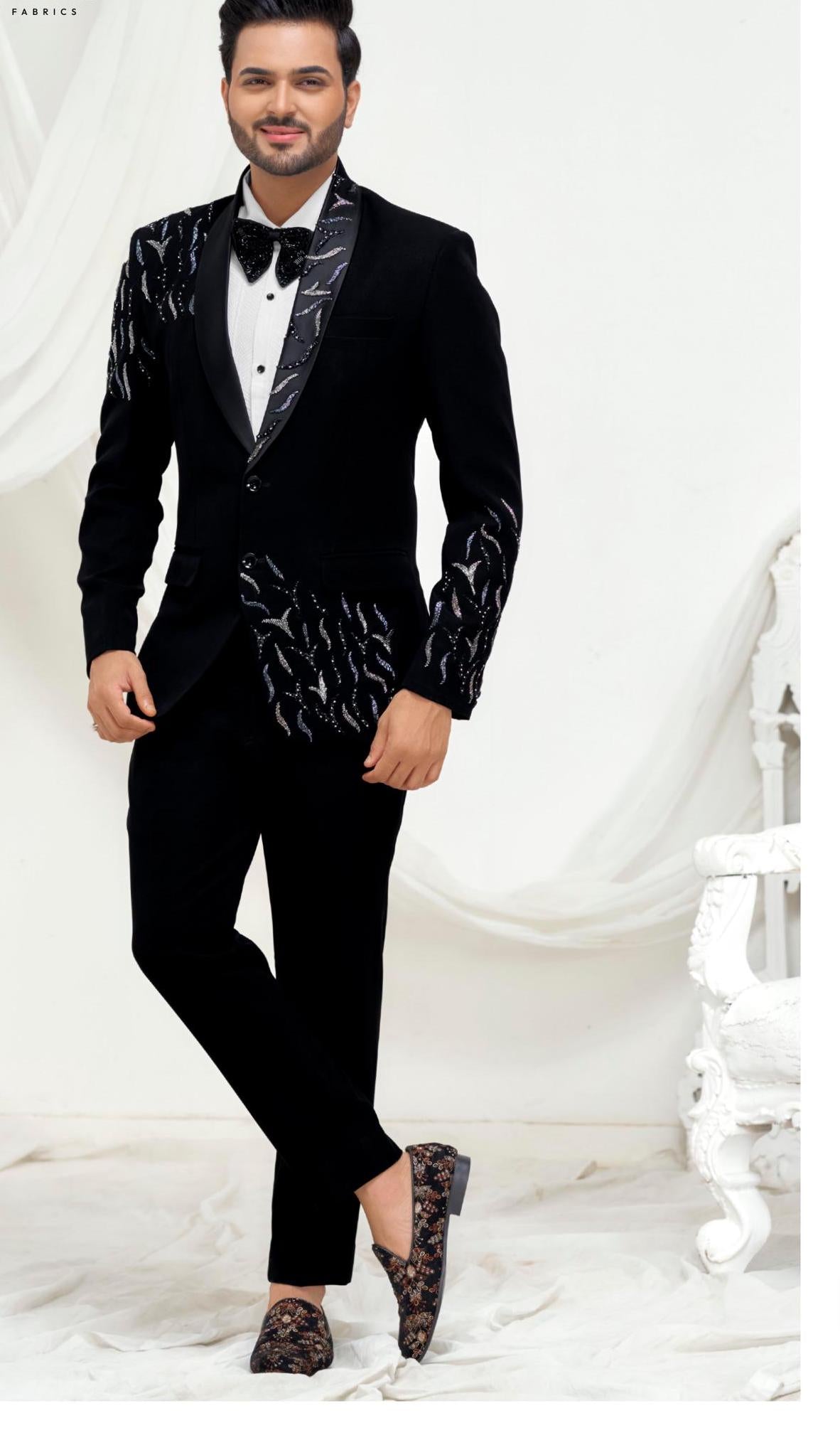 Black Tuxedo Suit: Slim Fit 3-Piece Dinner Suit