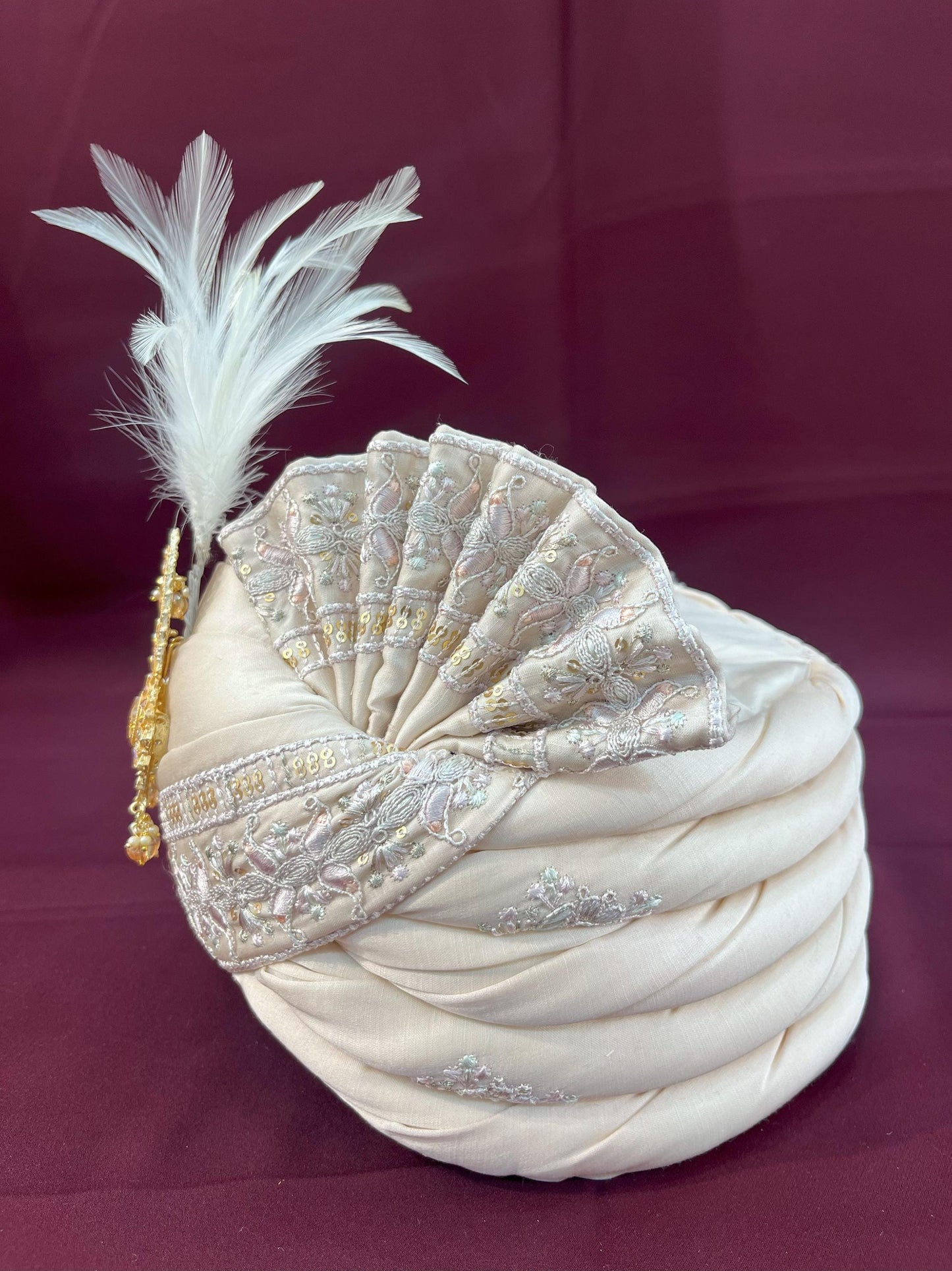 Cream Wedding Turban & Shawl Set: Indian Groom Safa Combo