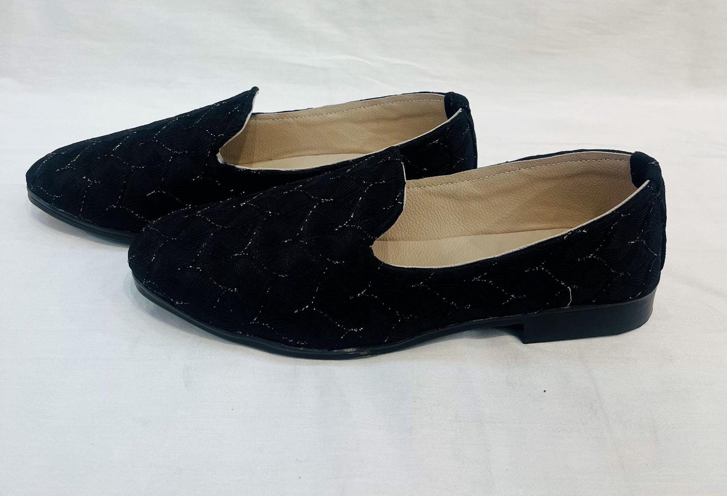 Black Velvet Non-Wrinkle Sherwani Loafers for Men, Indian Groom Wedding Shoes