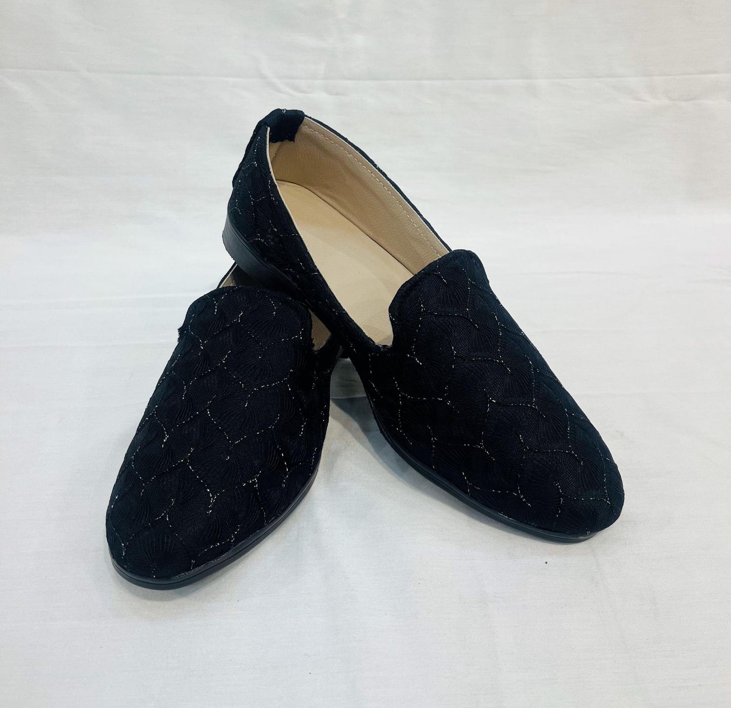 Black Velvet Non-Wrinkle Sherwani Loafers for Men, Indian Groom Wedding Shoes
