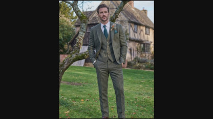 Charcoal Grey Tweed Wedding Suit, Luxury British Style Two Piece Groom Outfit